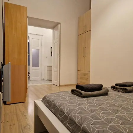 Apartment Toni